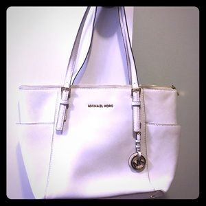 Michael kors jet set tote purse